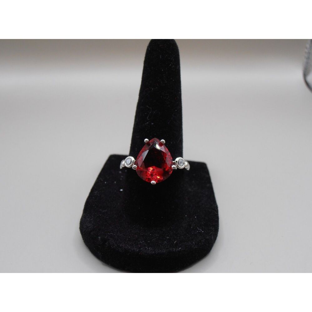 Red Teardrop Cocktail Ring Size 7.5 Silver Tone Unmarked – Bold Statement Look